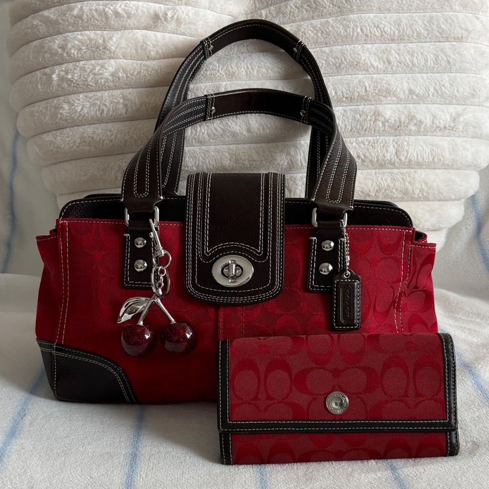 Coach Hampton Carryall Shoulder Bag